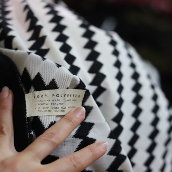 Vintage | zigzag sweater - Picture 7 of 8